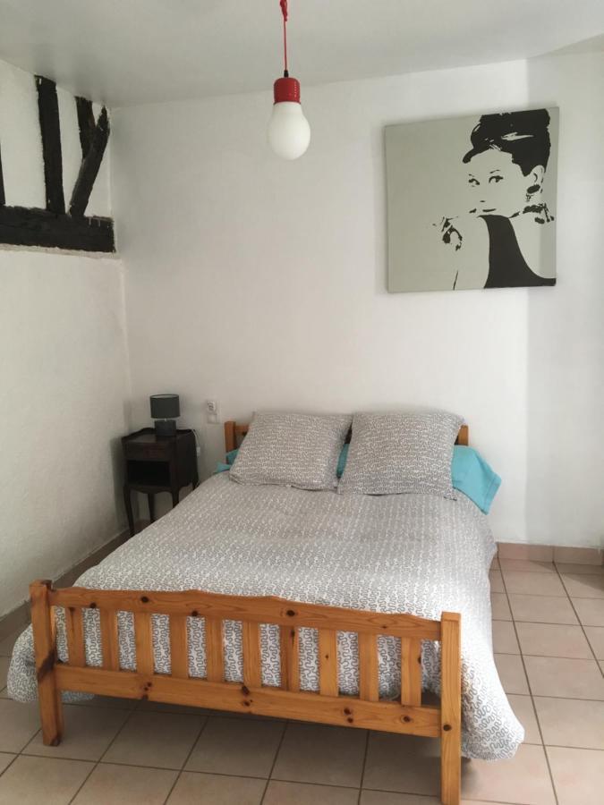 Chez Tibo Apartman Provins Kültér fotó